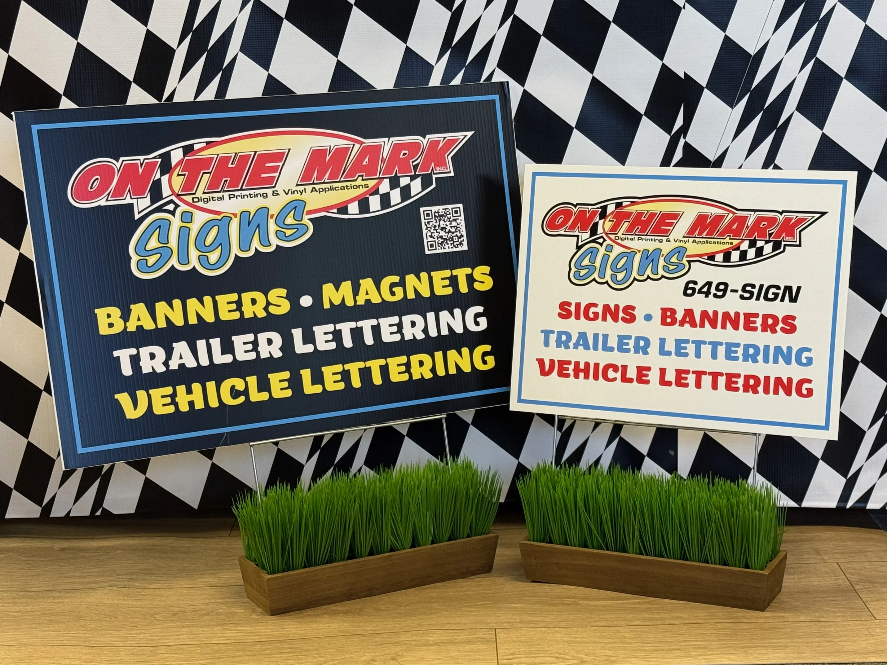 Custom lawn signs for business promotion